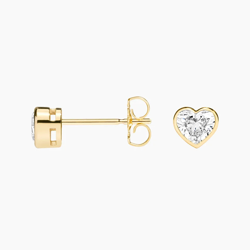 LUCERARO Earrings | Heart Bezel Stud Earrings - JE00795