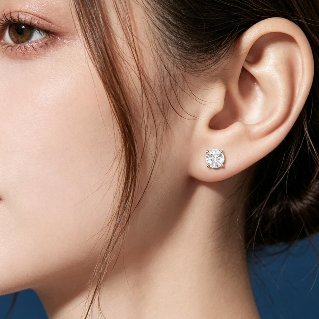 LUCERARO Earrings | 4-prong Stud Earrings - JE01750